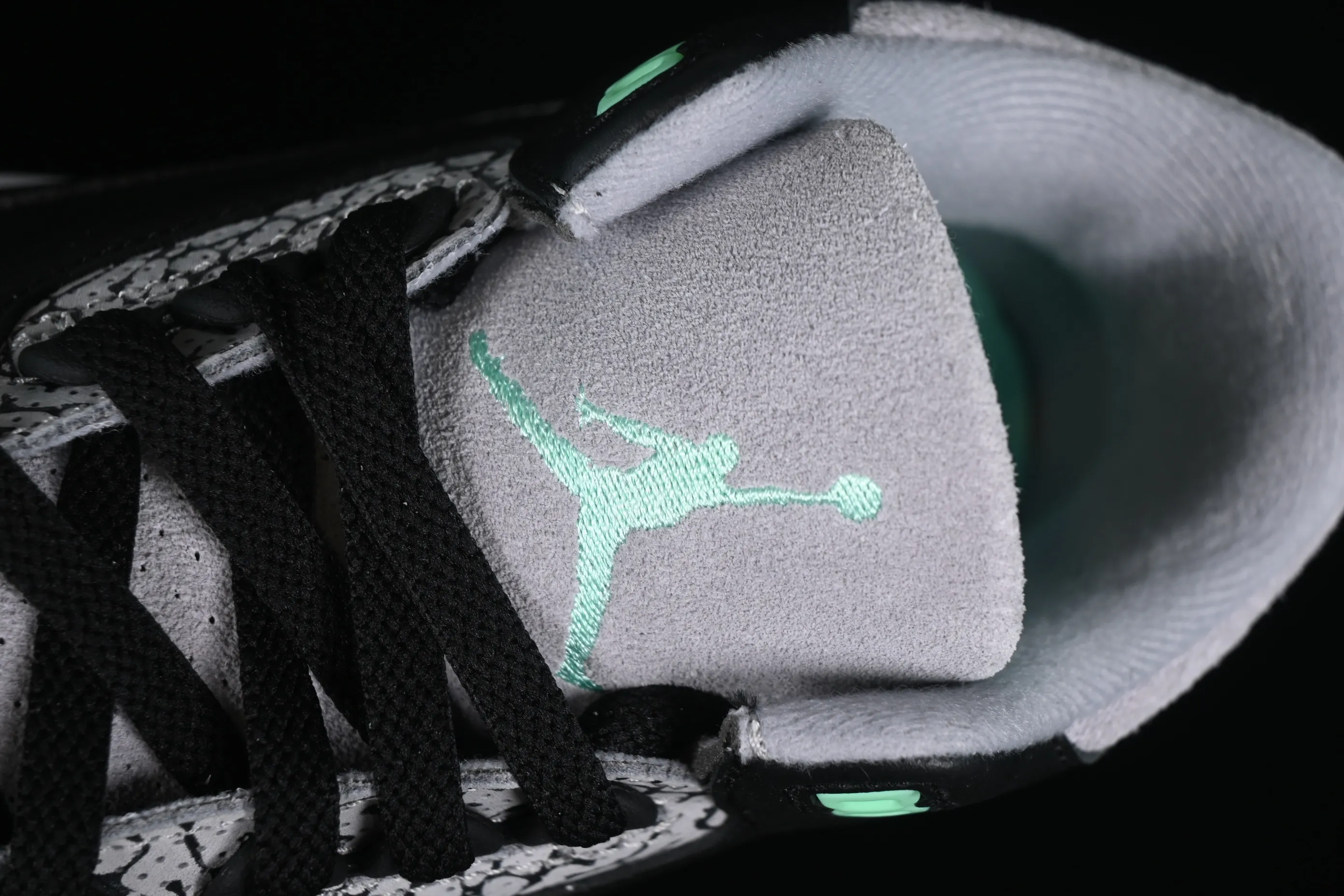 All categories Air Jordan Jordan series basketball shoes Air Jordan 3 LW version Air Jordan 3 "Green Glow" AJ3 Joe 3 black and green CT8532-031